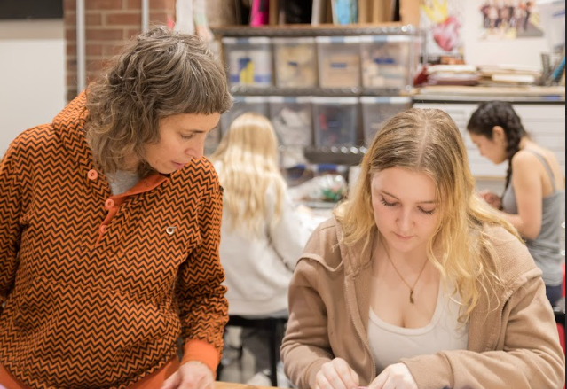 Jamin London Tinsel teaches three different art subjects at Grant High School, each guided by a long-lasting and deep passion for the arts.
