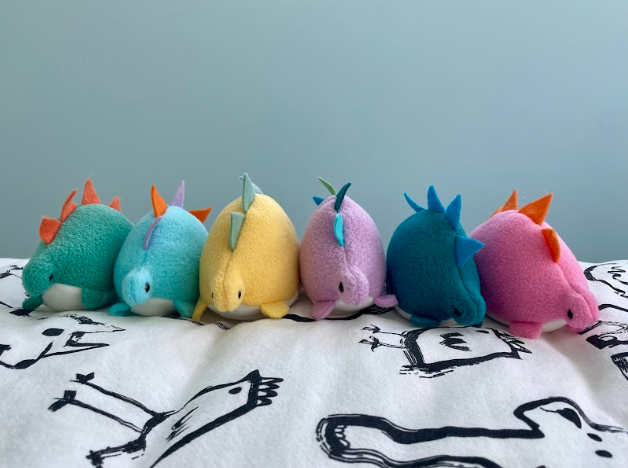 Zoe Crews first came up with
the design for her dinosaur
stuffed animals business
when she was in fifth grade.